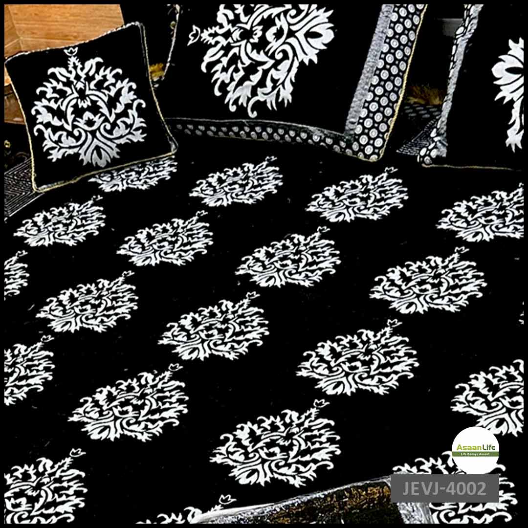 Asaan Life | 4 Pcs Velvet Jacquard Fancy Bed Set