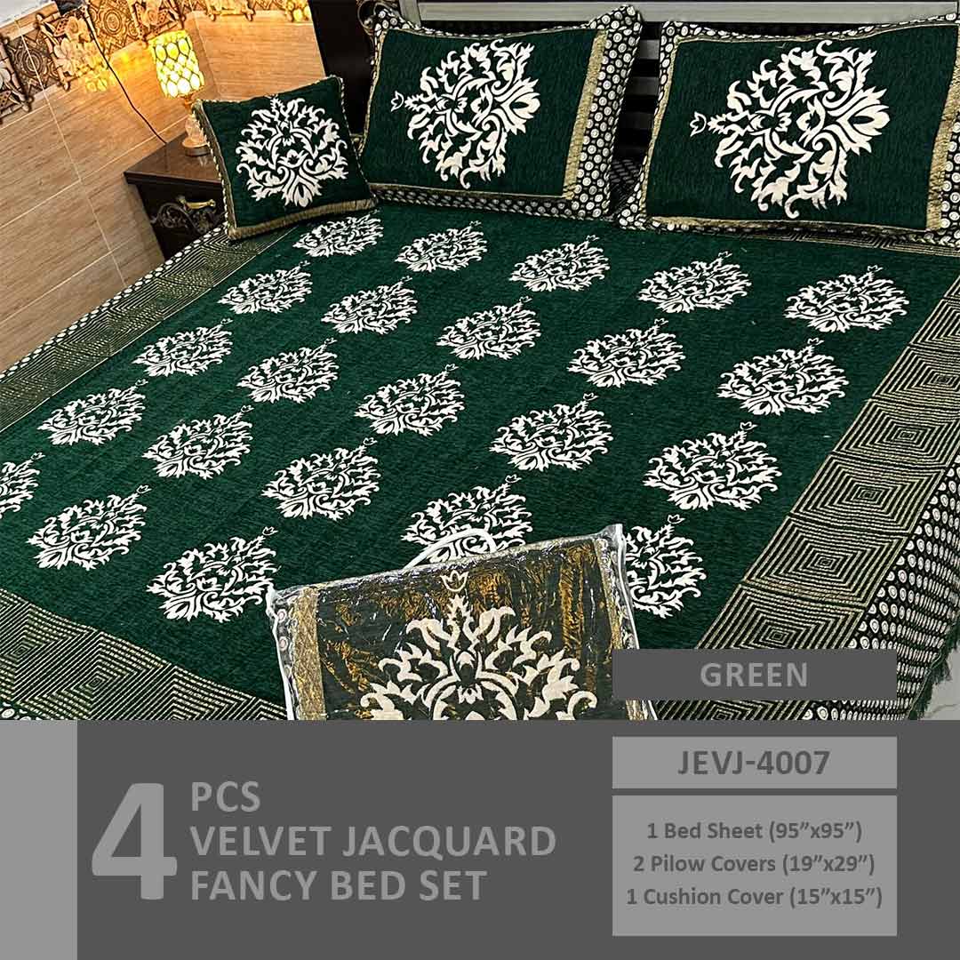 Asaan Life | 4 Pcs Velvet Jacquard Fancy Bed Set
