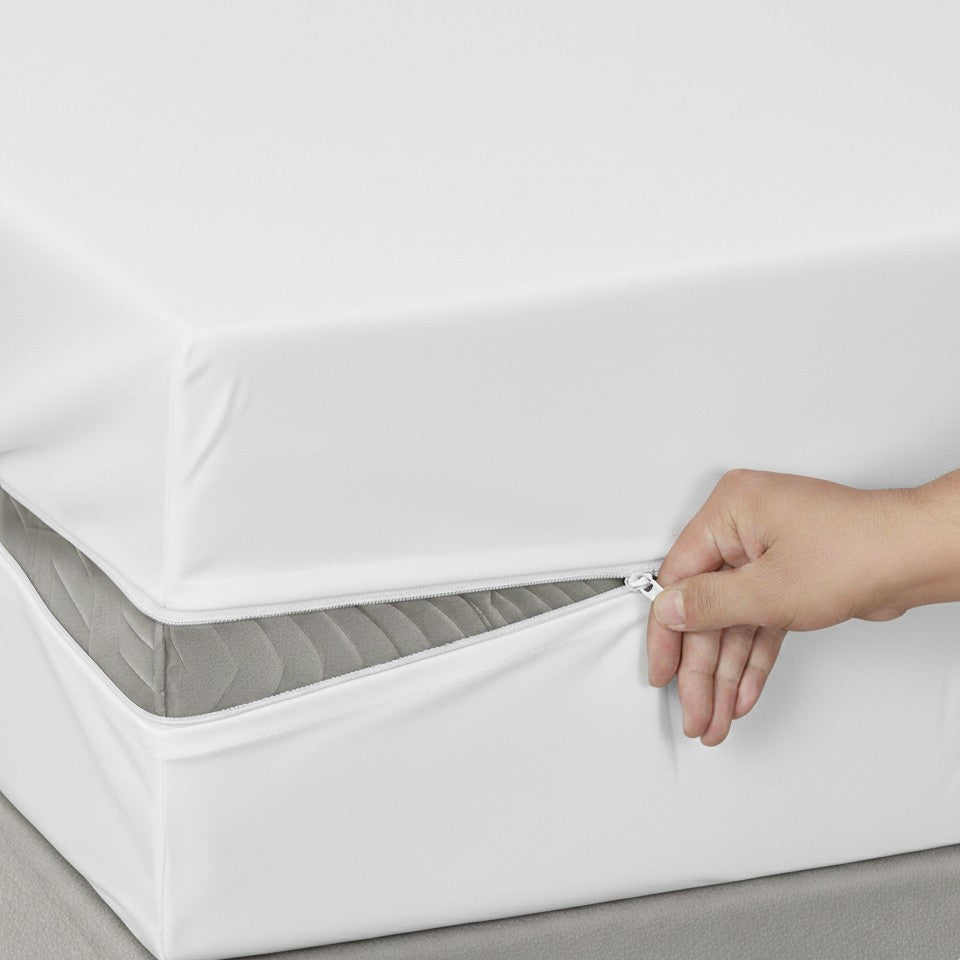 White waterproof mattress protector side view showing zipper detail
