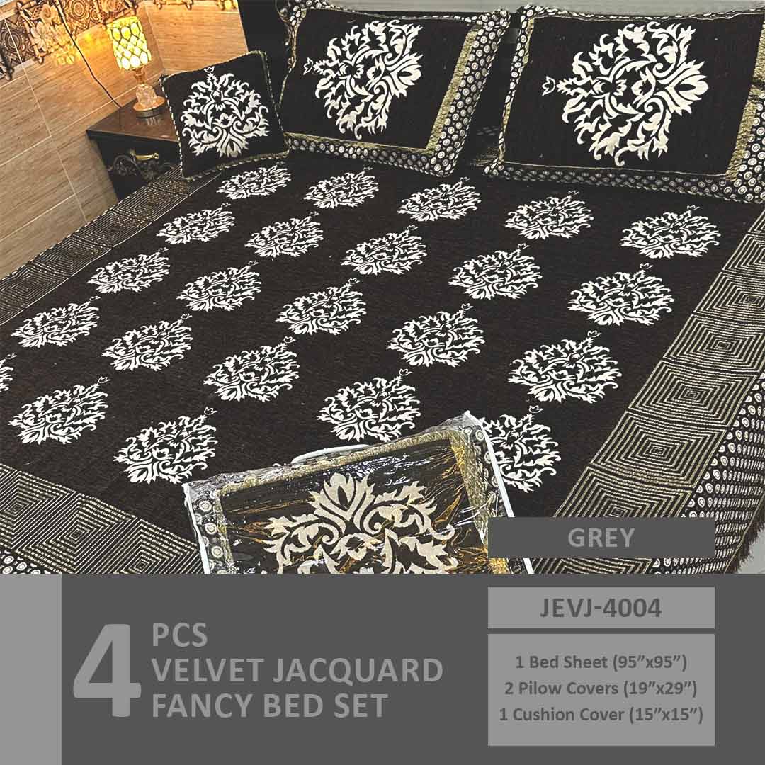 Asaan Life | 4 Pcs Velvet Jacquard Fancy Bed Set